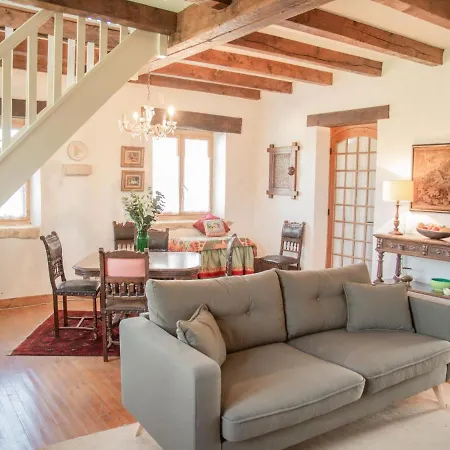 Maison *